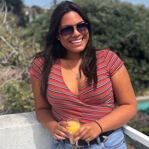 Meet your Posher, Romina